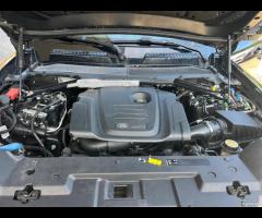 Land Rover Defender 110 2.0 SD4 240CV AWD Auto HSE - 29