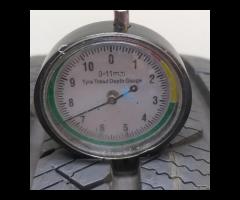 2 GOMME 235 45 19 VREDESTEIN BR2120