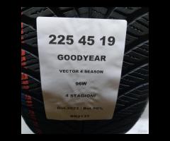 2 GOMME 225 45 19 GOODYEAR BR2137