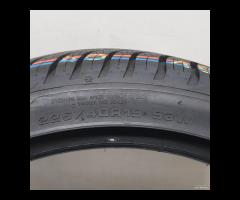 4 GOMME 225 40 19 GOODYEAR BR2135