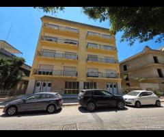 Prestigioso e panoramico appartamento piano 4