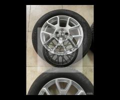 Cerchi e pneumatici 17 originali Jeep Renegade