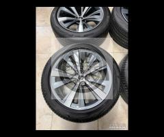 Cerchi e pneumatici 21 originali Audi Q8