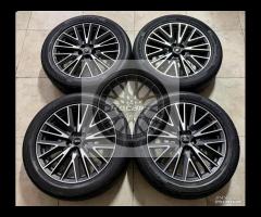 Cerchi 19 e pneumatici estivi Audi Q3