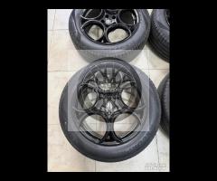 Cerchi neri Alfa Romeo Stelvio e pneumatici estivi