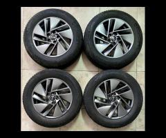 Cerchi 17 e pneumatici 4 Stagioni Nissan Qashqai - 1