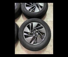 Cerchi 17 e pneumatici 4 Stagioni Nissan Qashqai - 5