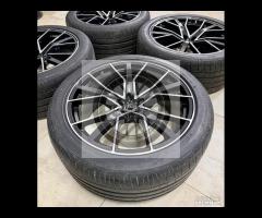 Cerchi 22 e pneumatici originali Audi Q8 - 11