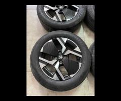 Cerchi 17 e pneumatici nuova Peugeot 2008