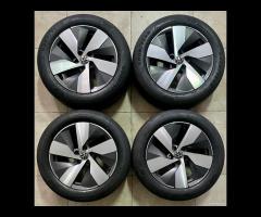 Cerchi 17 pneumatici nuova Volkswagen Passat T-roc - 1