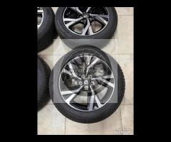 Cerchi 16 e pneumatici 4 Stagioni Toyota Yaris