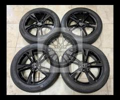 Cerchi 19 neri e pneumatici Tiguan Audi Q3