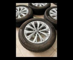 Cerchi e pneumatici M+S 17 Volkswagen Tiguan Q3 - 12