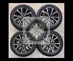 Cerchi 17 e pneumatici originali Ford Puma