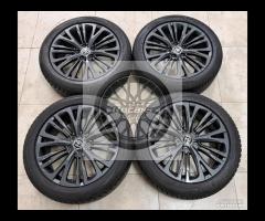 Cerchi 18 pneumatici 4 Stagioni Toyota Yaris Cross
