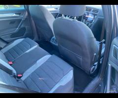 VOLKSWAGEN - Golf - 1.5 TSI 150CV EVO ACT DSG R-Li - 18