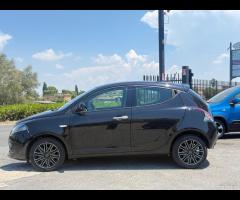 Lancia Ypsilon 1.0 FireFly 5 porte Hybrid Gold - 11