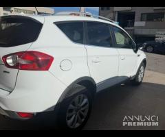 Ford Kuga 2.0 TDCi 136 CV 4WD Titanium