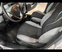 YPSILON 1.3 MTJ 95 cv. - 9