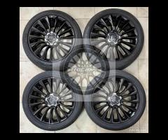 Cerchi 18 neri e pneumatici originali Fiat 500X