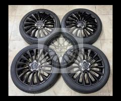 Cerchi 18 neri e pneumatici originali Fiat 500X