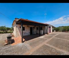 Villetta con terreno in zona San Paolo
