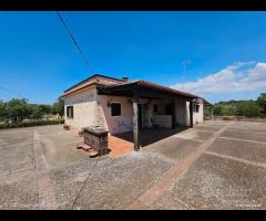 Villetta con terreno in zona San Paolo