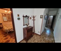 Castelvetrano, app. piano 2 di vani 6 con terrazzo