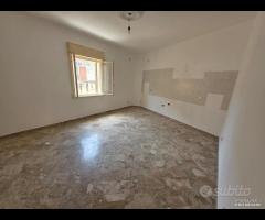 Castelvetrano, app. piano 1 di vani 4 con garage - 12