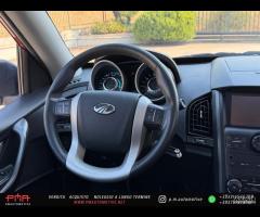 Mahindra XUV500 2.2 16V FWD W10 - 15