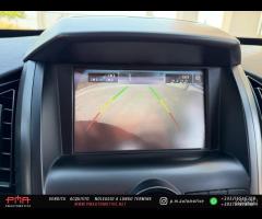 Mahindra XUV500 2.2 16V FWD W10 - 17