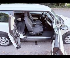 Mini Cooper D Clubman 1.6 DIESEL- 2010 - 12