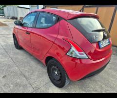 Lancia Ypsilon 1.2 69 CV 5 porte GPL Ecochic Gold - 9