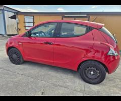 Lancia Ypsilon 1.2 69 CV 5 porte GPL Ecochic Gold - 10
