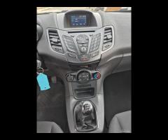Ford Fiesta 1.5 TDCi 75CV 5 porte ST-Line - 16