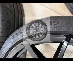 Cerchi 19 neri Golf R Line e pneumatici - 8