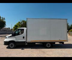 Daily 35s12 furgone in lega 4.45 (2022) euro 6 km - 10