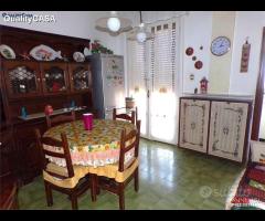 Panoramico Quadrilocale con Doppi Servizi e Balcon
