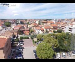 Panoramico Quadrilocale con Doppi Servizi e Balcon - 16