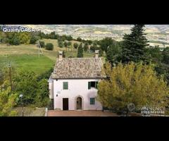 Casa a schiera nel centro storico di monte roberto