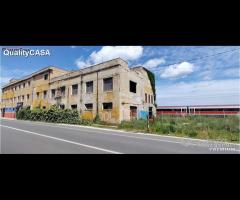 Ampio complesso immobiliare misto a Marzocca di Se