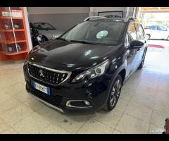 Peugeot 2008 1.2 Allure 82 cv. Navigatore 56 Mila - 1