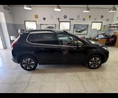 Peugeot 2008 1.2 Allure 82 cv. Navigatore 56 Mila - 3
