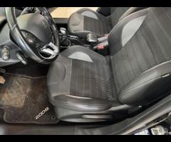 Peugeot 2008 1.2 Allure 82 cv. Navigatore 56 Mila - 10