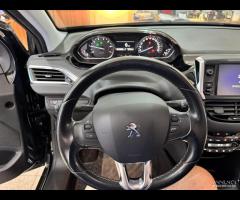 Peugeot 2008 1.2 Allure 82 cv. Navigatore 56 Mila - 14