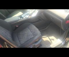 Peugeot 3008 1.6 e-HDi 112CV cambio robotizzato S. - 12