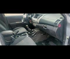 Mitsubishi L200 2.5 DI-D Double Cab Intense - 10