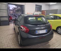 Peugeot 208 1.4 GPL casa madre 2015 unico prop - 10