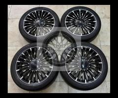 Cerchi 17 originali e pneumatici Fiat 500