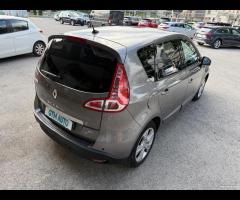 Renault Scenic X-mod - 1.5 dCi 110CV - 13